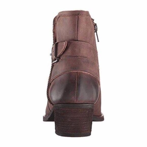 Walking Cradles Elites Gaston Brown Distressed Booties New - Picture 8 of 8